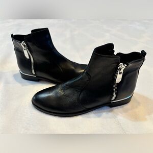Marc Fisher Black Leather Rail Ankle Boots Side Zip Silver Accent 6M